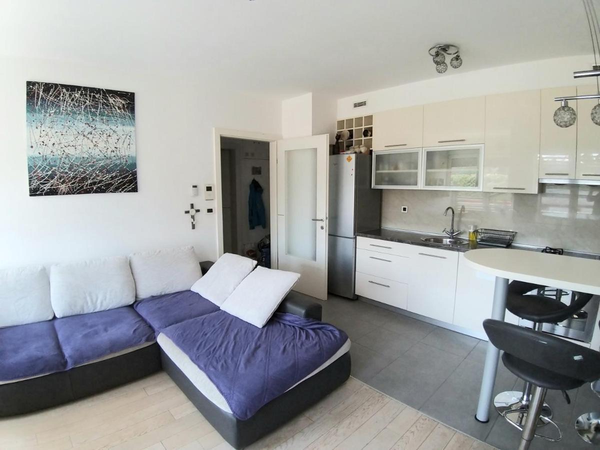 Theos Atelier Self Check In Apartment W Free Private Parking Zagreb Ngoại thất bức ảnh