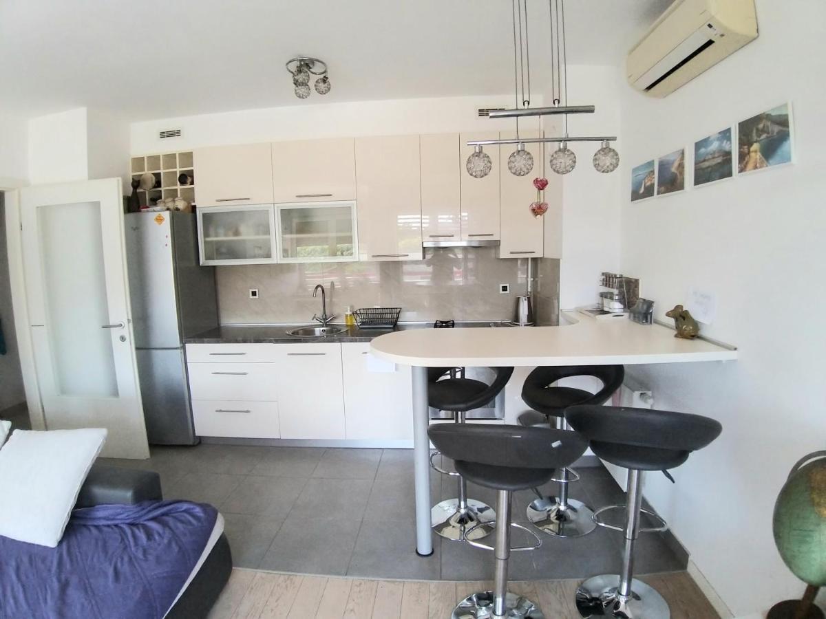 Theos Atelier Self Check In Apartment W Free Private Parking Zagreb Ngoại thất bức ảnh
